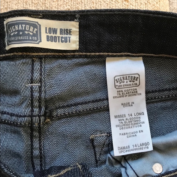 ♥️SOLD❤️ Levi Strauss & Co. Boot Leg Denim Sz 14 - Picture 4 of 5